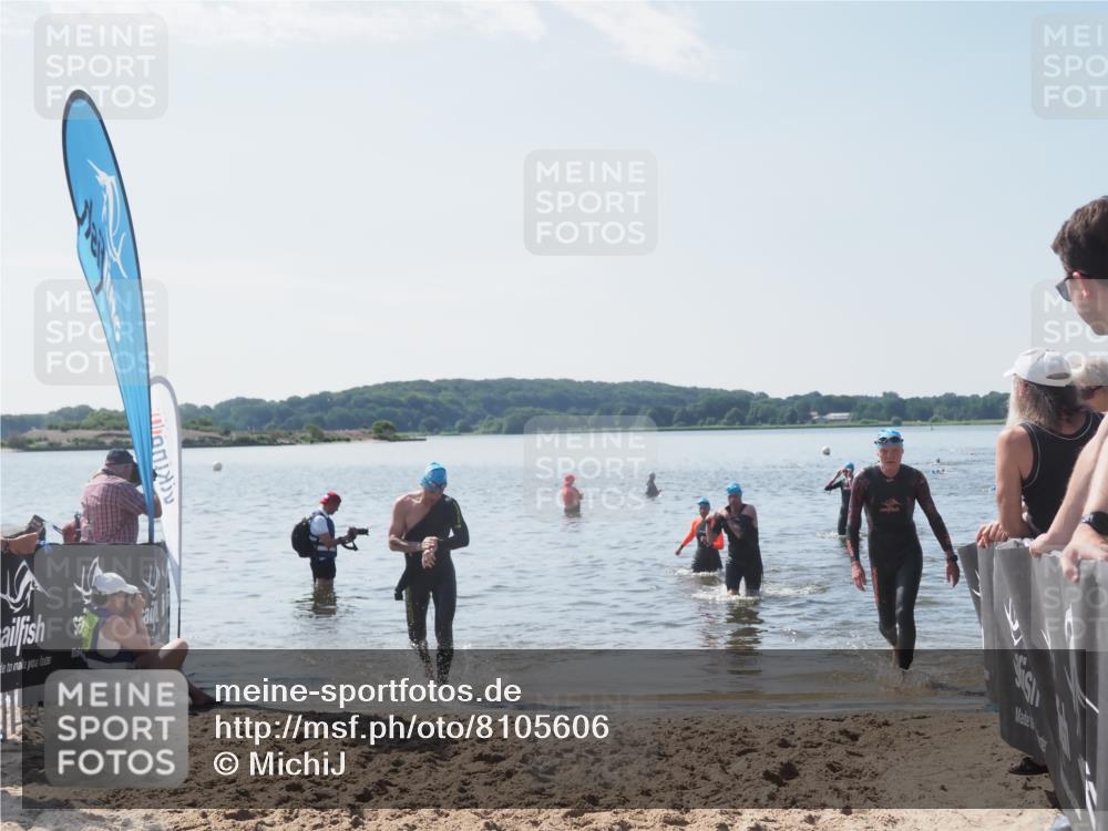 22.06.2025 - Viking Triathlon MichiJ http://msf.ph/oto/8105606 22.06.2025 10:51:05 Schwimmen 308, 436, 484, 523, 543 meine-sportfotos.de