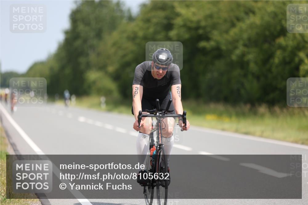 22.06.2025 - Viking Triathlon Yannick Fuchs http://msf.ph/oto/8105632 22.06.2025 12:10:36 Radfahren 23, 106, 116, 188, 247, 306, 548, 662 meine-sportfotos.de