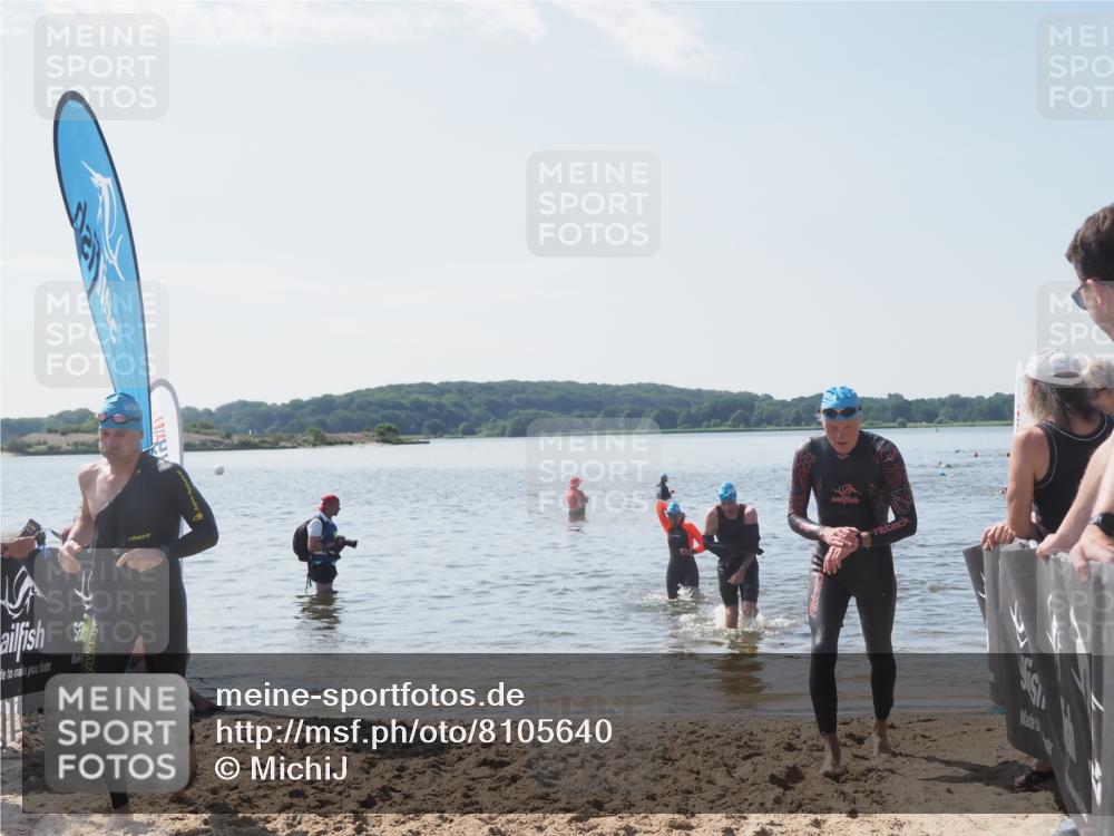 22.06.2025 - Viking Triathlon MichiJ http://msf.ph/oto/8105640 22.06.2025 10:51:08 Schwimmen 308, 436, 484, 523, 543 meine-sportfotos.de