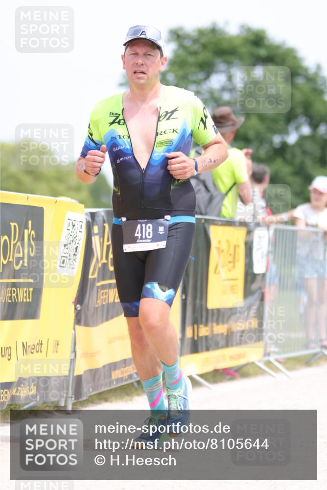 22.06.2025 - Viking Triathlon H.Heesch http://msf.ph/oto/8105644 22.06.2025 13:46:35 Laufen 43, 418, 451 meine-sportfotos.de