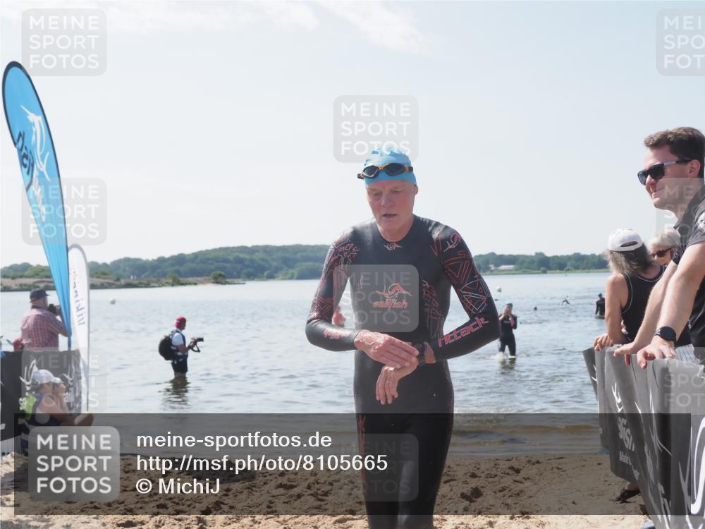 22.06.2025 - Viking Triathlon MichiJ http://msf.ph/oto/8105665 22.06.2025 10:51:10 Schwimmen 308, 436, 484 meine-sportfotos.de