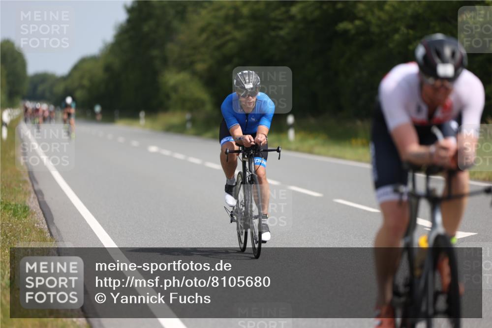 22.06.2025 - Viking Triathlon Yannick Fuchs http://msf.ph/oto/8105680 22.06.2025 11:30:00 Radfahren 150, 153, 270, 370, 376, 651 meine-sportfotos.de
