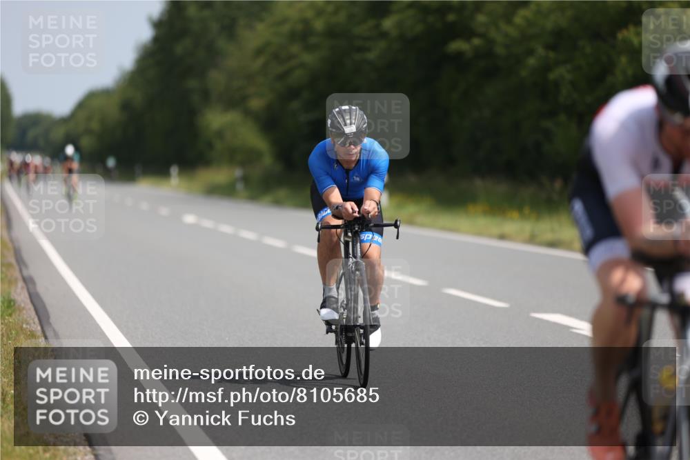 22.06.2025 - Viking Triathlon Yannick Fuchs http://msf.ph/oto/8105685 22.06.2025 11:30:00 Radfahren 150, 153, 270, 370, 376, 651 meine-sportfotos.de