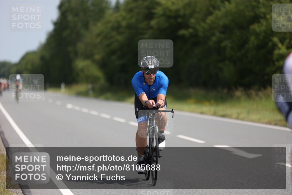 22.06.2025 - Viking Triathlon Yannick Fuchs http://msf.ph/oto/8105688 22.06.2025 11:30:00 Radfahren 150, 153, 270, 370, 376, 651 meine-sportfotos.de