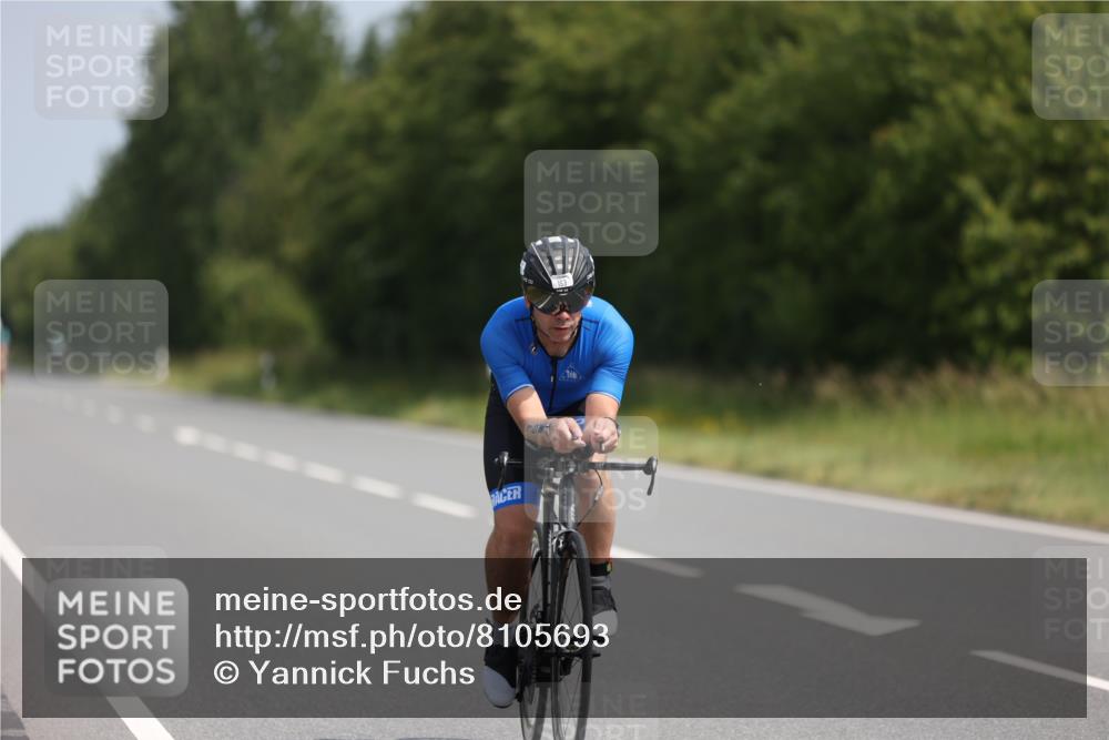22.06.2025 - Viking Triathlon Yannick Fuchs http://msf.ph/oto/8105693 22.06.2025 11:30:01 Radfahren 150, 153, 270, 370, 376, 651 meine-sportfotos.de