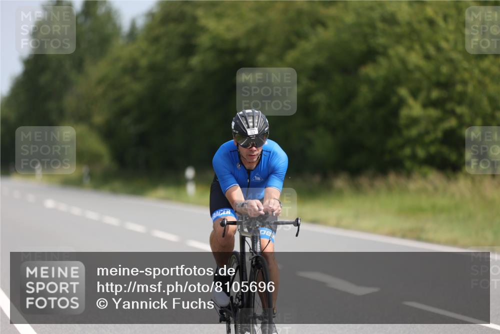 22.06.2025 - Viking Triathlon Yannick Fuchs http://msf.ph/oto/8105696 22.06.2025 11:30:01 Radfahren 150, 153, 270, 370, 376, 651 meine-sportfotos.de