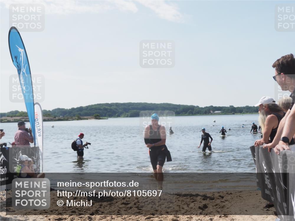 22.06.2025 - Viking Triathlon MichiJ http://msf.ph/oto/8105697 22.06.2025 10:51:11 Schwimmen 308, 436, 484 meine-sportfotos.de