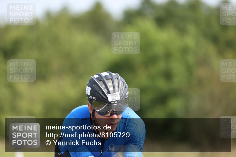 22.06.2025 - Viking Triathlon Yannick Fuchs http://msf.ph/oto/8105729 22.06.2025 11:30:02 Radfahren 150, 153, 270, 370, 376, 651 meine-sportfotos.de