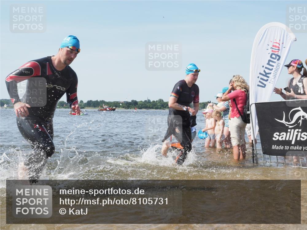 22.06.2025 - Viking Triathlon KatJ http://msf.ph/oto/8105731 22.06.2025 10:36:40 Schwimmen 42, 232, 251, 332 meine-sportfotos.de