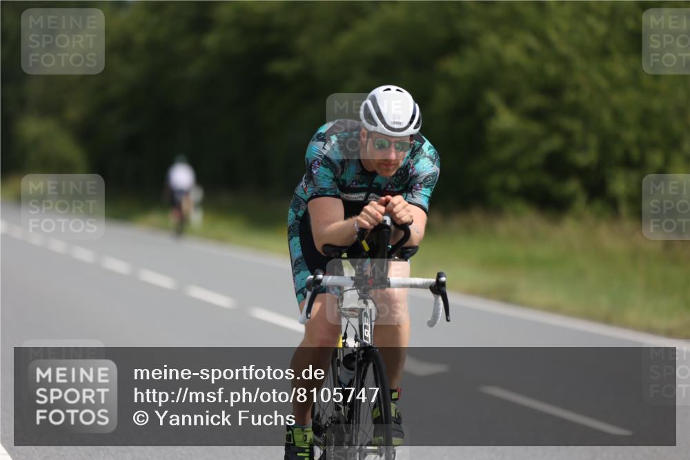 22.06.2025 - Viking Triathlon Yannick Fuchs http://msf.ph/oto/8105747 22.06.2025 11:30:09 Radfahren 288, 336, 376, 638, 651 meine-sportfotos.de