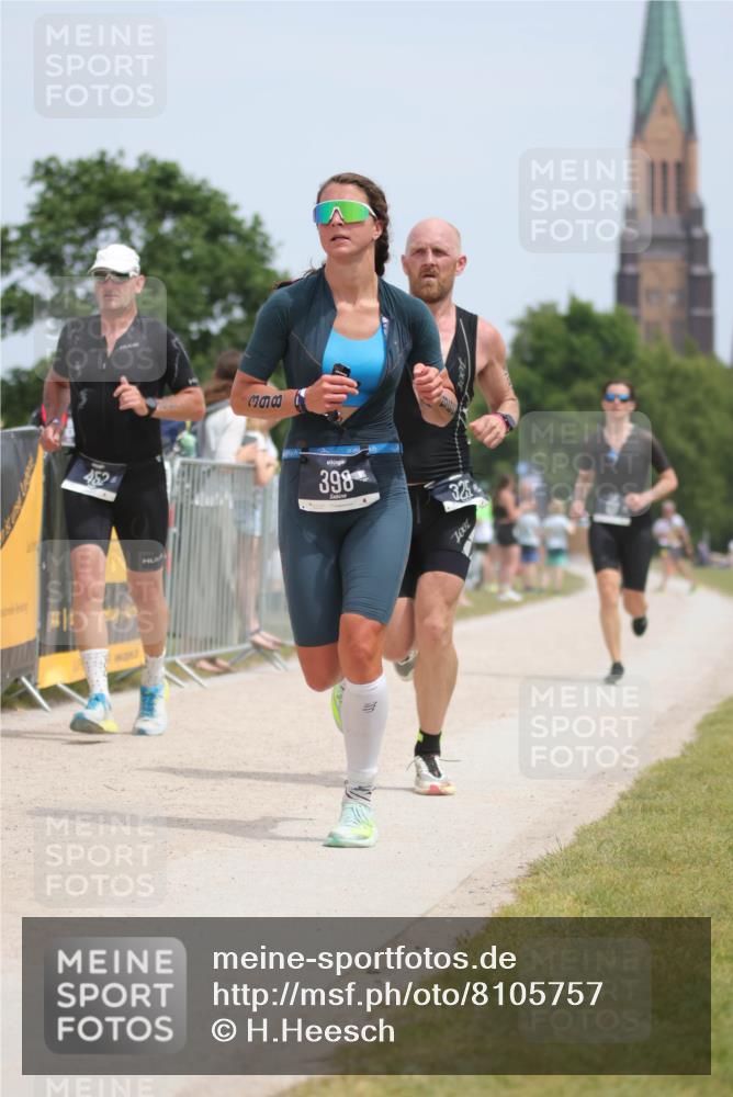 22.06.2025 - Viking Triathlon H.Heesch http://msf.ph/oto/8105757 22.06.2025 13:47:13 Laufen 127, 325, 378, 398, 452, 455 meine-sportfotos.de