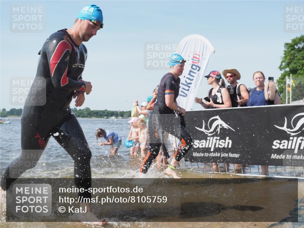 22.06.2025 - Viking Triathlon KatJ http://msf.ph/oto/8105759 22.06.2025 10:36:41 Schwimmen 232, 251, 332 meine-sportfotos.de