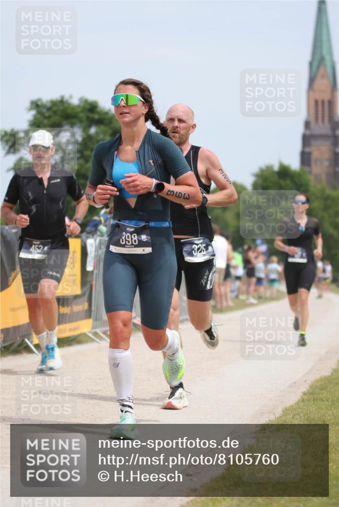 22.06.2025 - Viking Triathlon H.Heesch http://msf.ph/oto/8105760 22.06.2025 13:47:13 Laufen 127, 325, 378, 398, 452, 455 meine-sportfotos.de