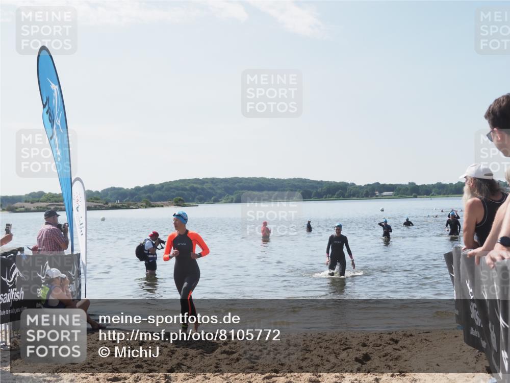 22.06.2025 - Viking Triathlon MichiJ http://msf.ph/oto/8105772 22.06.2025 10:51:14 Schwimmen 308, 436, 477, 484 meine-sportfotos.de