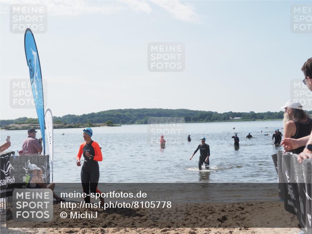 22.06.2025 - Viking Triathlon MichiJ http://msf.ph/oto/8105778 22.06.2025 10:51:15 Schwimmen 436, 477, 484 meine-sportfotos.de