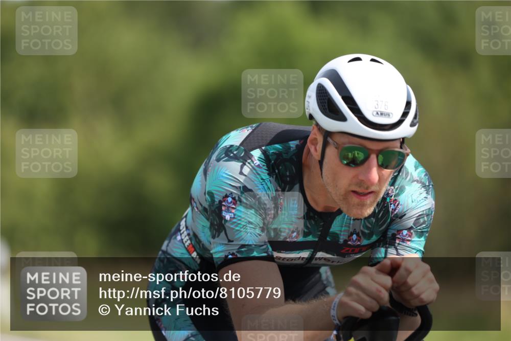22.06.2025 - Viking Triathlon Yannick Fuchs http://msf.ph/oto/8105779 22.06.2025 11:30:10 Radfahren 288, 336, 376, 638, 651 meine-sportfotos.de