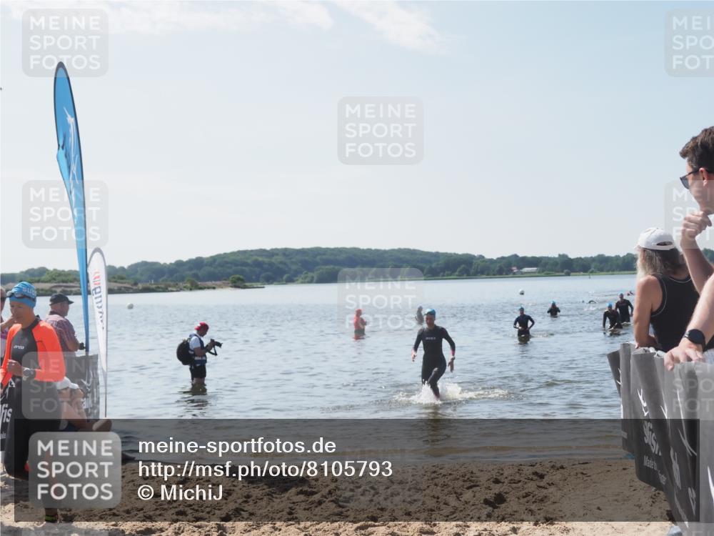 22.06.2025 - Viking Triathlon MichiJ http://msf.ph/oto/8105793 22.06.2025 10:51:16 Schwimmen 436, 477, 484 meine-sportfotos.de