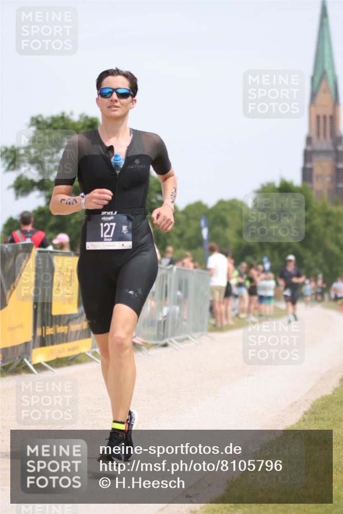 22.06.2025 - Viking Triathlon H.Heesch http://msf.ph/oto/8105796 22.06.2025 13:47:16 Laufen 127, 325, 398, 452 meine-sportfotos.de