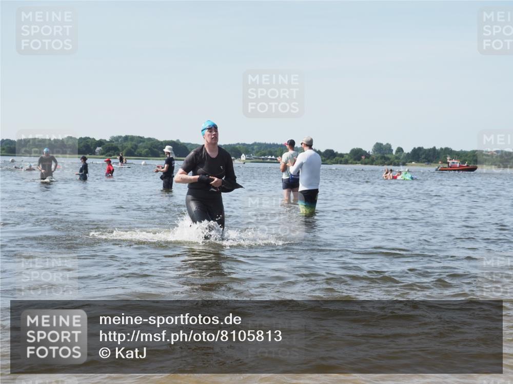 22.06.2025 - Viking Triathlon KatJ http://msf.ph/oto/8105813 22.06.2025 10:36:44 Schwimmen 332 meine-sportfotos.de