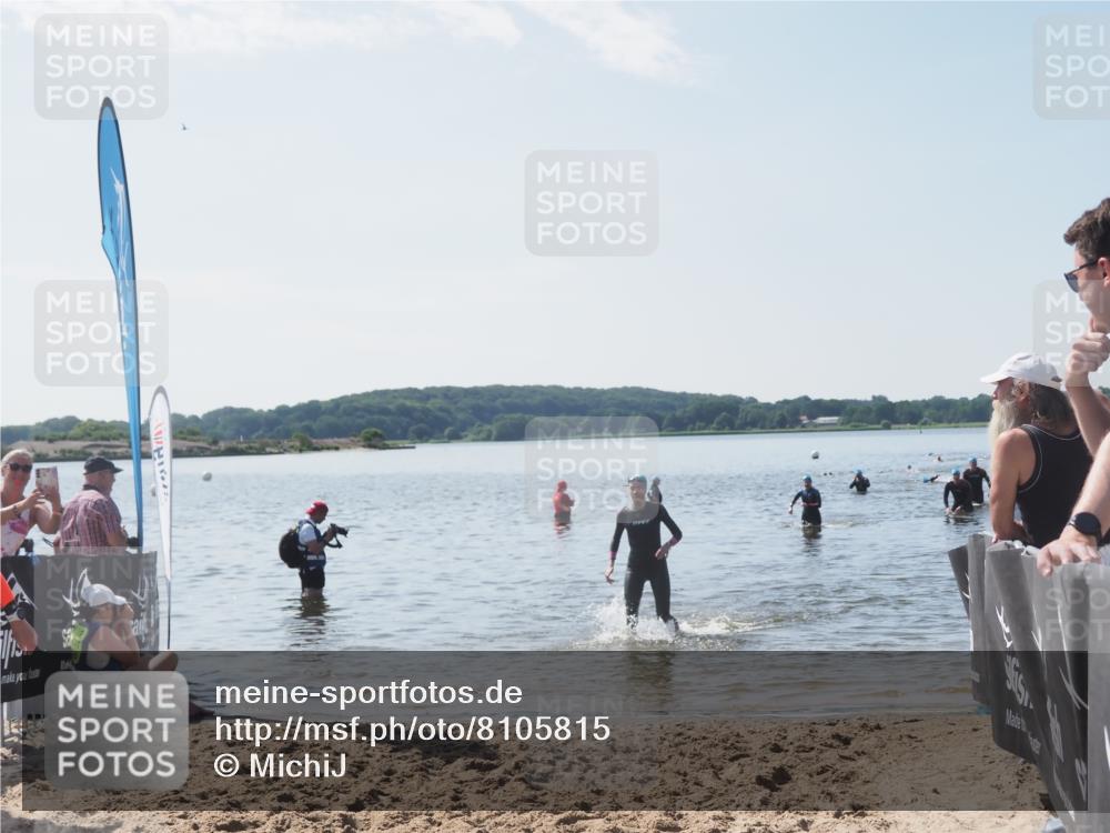 22.06.2025 - Viking Triathlon MichiJ http://msf.ph/oto/8105815 22.06.2025 10:51:17 Schwimmen 436, 477, 484 meine-sportfotos.de
