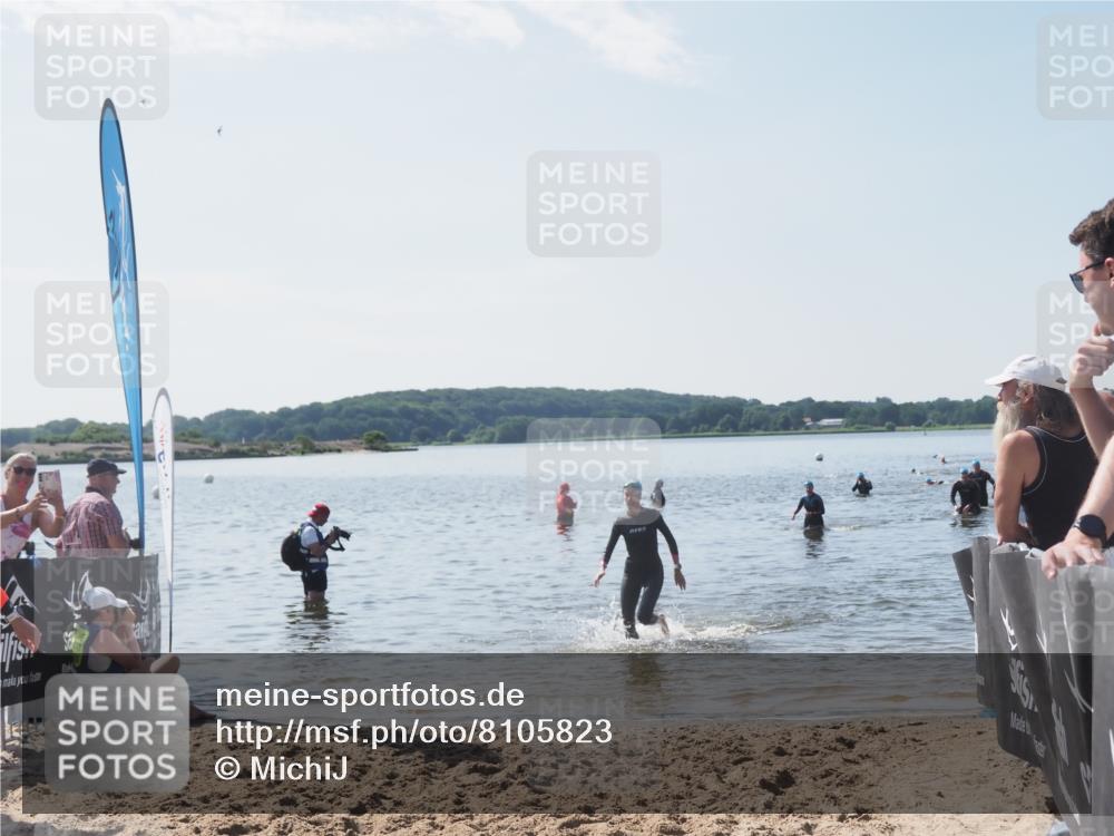22.06.2025 - Viking Triathlon MichiJ http://msf.ph/oto/8105823 22.06.2025 10:51:17 Schwimmen 436, 477, 484 meine-sportfotos.de