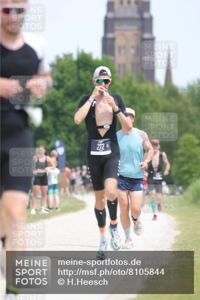 22.06.2025 - Viking Triathlon H.Heesch http://msf.ph/oto/8105844 22.06.2025 13:47:36 Laufen 233, 272, 617, 651 meine-sportfotos.de