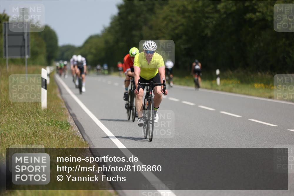 22.06.2025 - Viking Triathlon Yannick Fuchs http://msf.ph/oto/8105860 22.06.2025 12:11:05 Radfahren 107, 189, 292, 618, 643, 658 meine-sportfotos.de