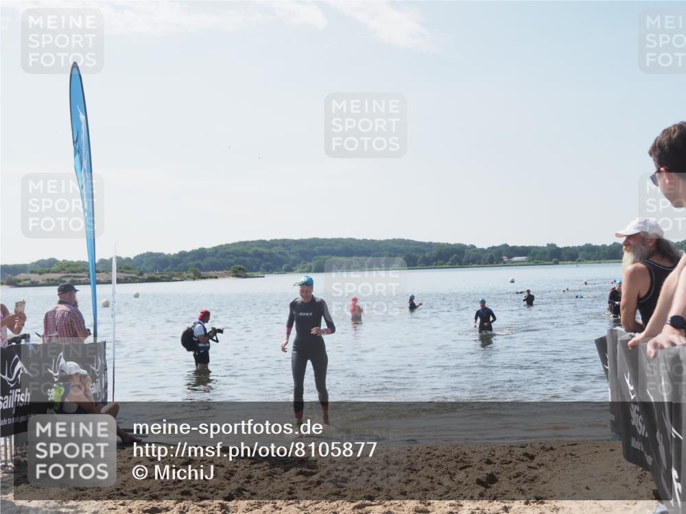 22.06.2025 - Viking Triathlon MichiJ http://msf.ph/oto/8105877 22.06.2025 10:51:20 Schwimmen 436, 477 meine-sportfotos.de