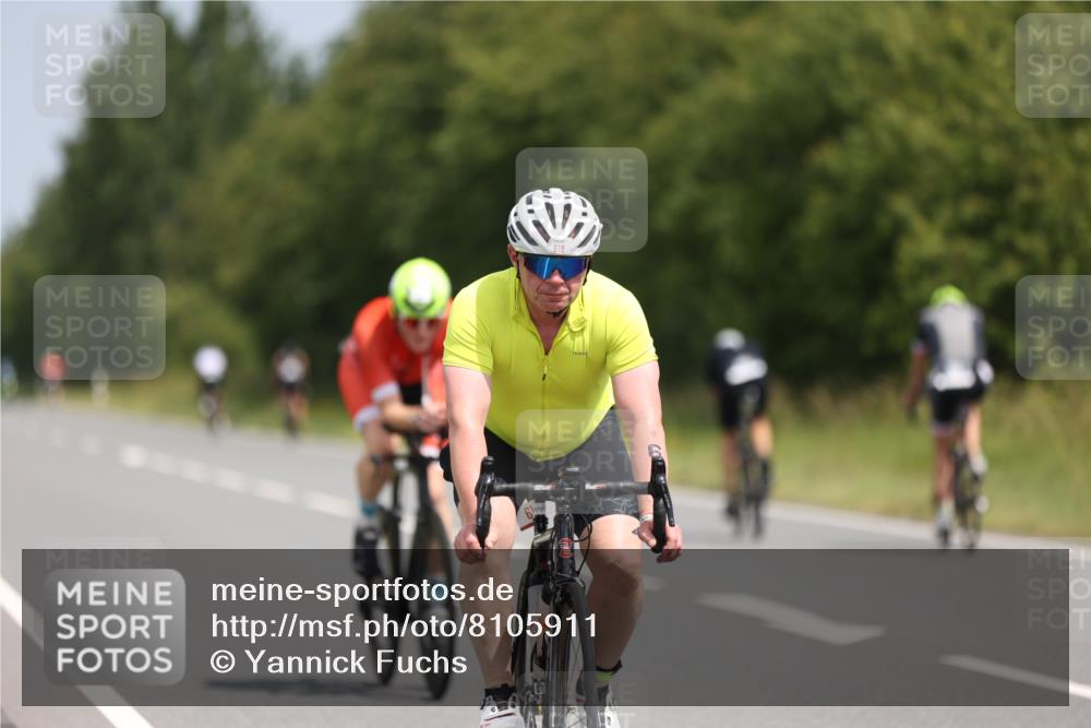 22.06.2025 - Viking Triathlon Yannick Fuchs http://msf.ph/oto/8105911 22.06.2025 12:11:07 Radfahren 107, 618, 643, 658 meine-sportfotos.de