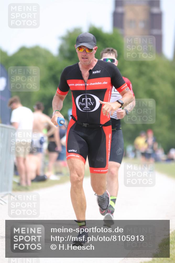 22.06.2025 - Viking Triathlon H.Heesch http://msf.ph/oto/8105913 22.06.2025 13:48:10 Laufen 55, 98, 387, 615 meine-sportfotos.de