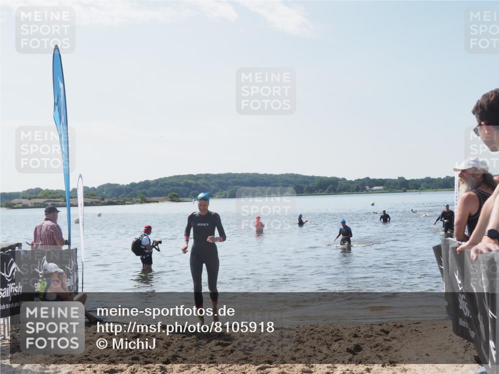 22.06.2025 - Viking Triathlon MichiJ http://msf.ph/oto/8105918 22.06.2025 10:51:20 Schwimmen 436, 477 meine-sportfotos.de