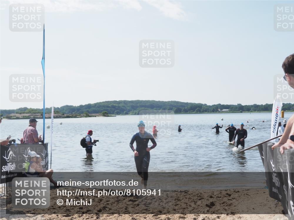 22.06.2025 - Viking Triathlon MichiJ http://msf.ph/oto/8105941 22.06.2025 10:51:31 Schwimmen 292, 422, 477 meine-sportfotos.de