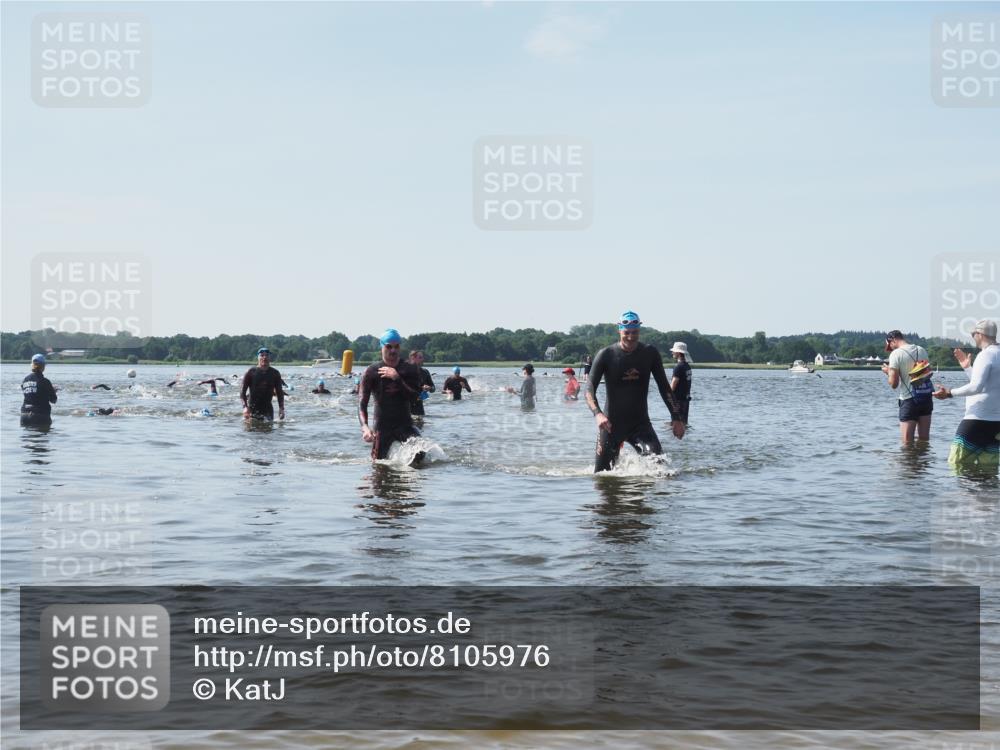 22.06.2025 - Viking Triathlon KatJ http://msf.ph/oto/8105976 22.06.2025 10:36:58 Schwimmen 331, 355, 388, 500 meine-sportfotos.de