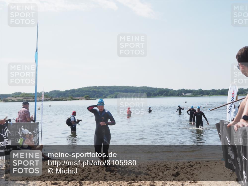 22.06.2025 - Viking Triathlon MichiJ http://msf.ph/oto/8105980 22.06.2025 10:51:31 Schwimmen 292, 422, 477 meine-sportfotos.de