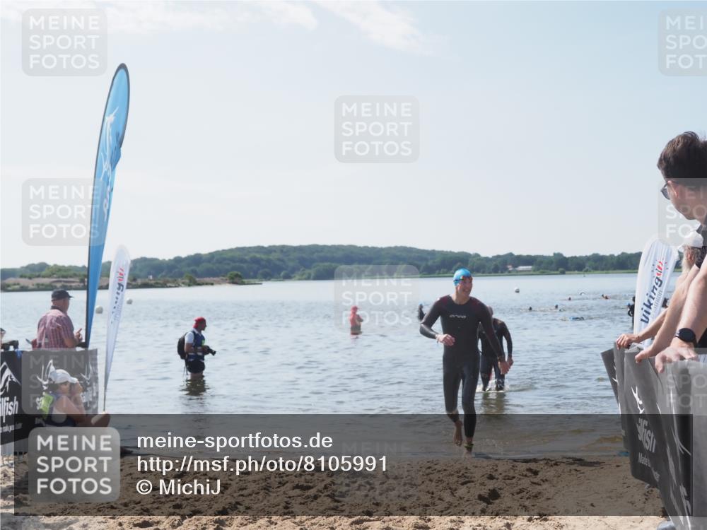 22.06.2025 - Viking Triathlon MichiJ http://msf.ph/oto/8105991 22.06.2025 10:51:41 Schwimmen 292, 422 meine-sportfotos.de