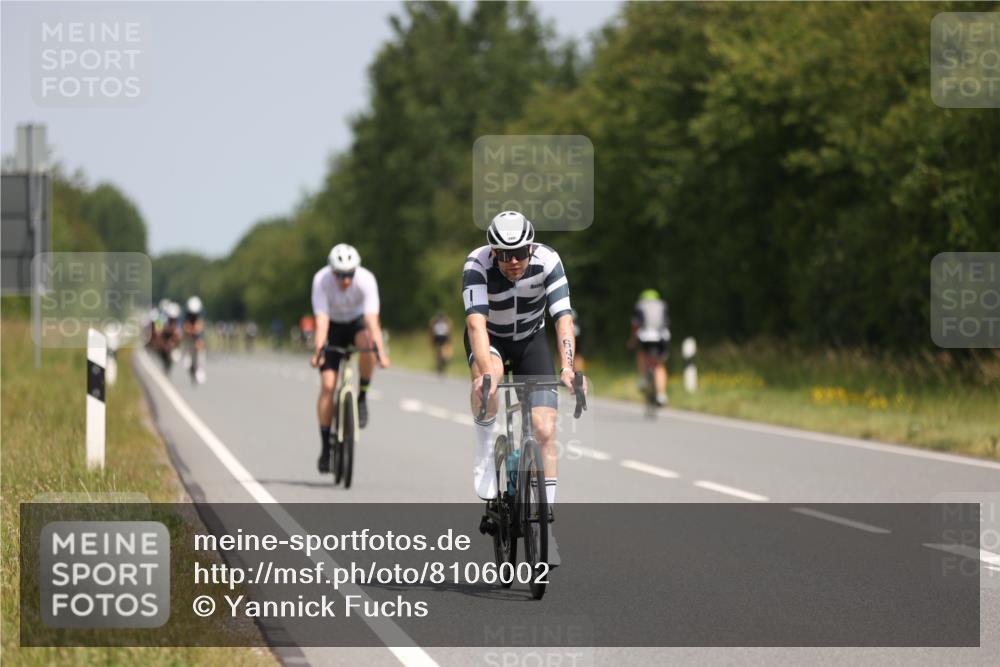 22.06.2025 - Viking Triathlon Yannick Fuchs http://msf.ph/oto/8106002 22.06.2025 12:11:11 Radfahren 107, 529, 618, 643, 658 meine-sportfotos.de