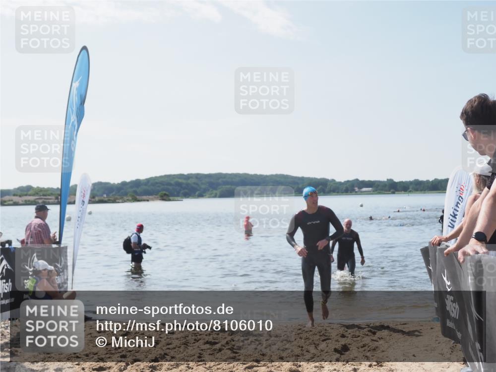 22.06.2025 - Viking Triathlon MichiJ http://msf.ph/oto/8106010 22.06.2025 10:51:41 Schwimmen 292, 422 meine-sportfotos.de