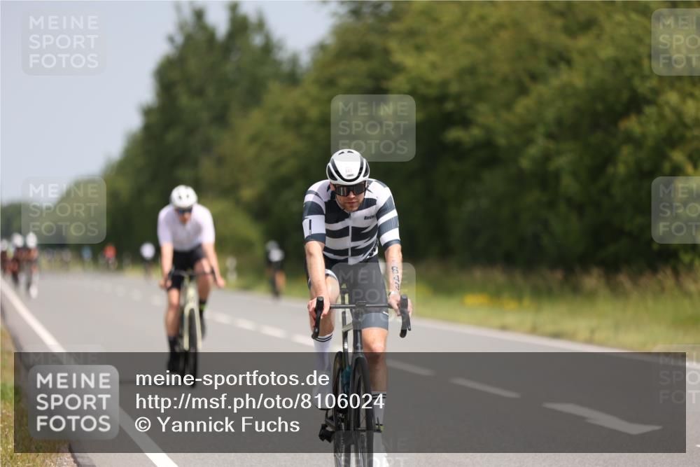 22.06.2025 - Viking Triathlon Yannick Fuchs http://msf.ph/oto/8106024 22.06.2025 12:11:11 Radfahren 107, 529, 618, 643, 658 meine-sportfotos.de