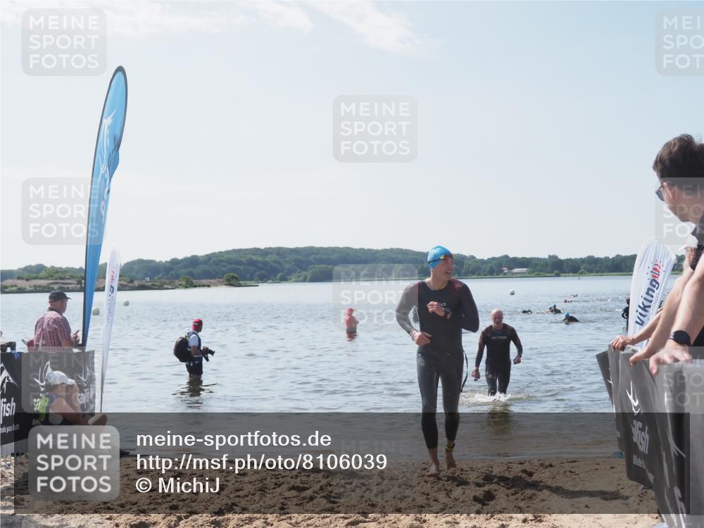 22.06.2025 - Viking Triathlon MichiJ http://msf.ph/oto/8106039 22.06.2025 10:51:42 Schwimmen 292, 422 meine-sportfotos.de