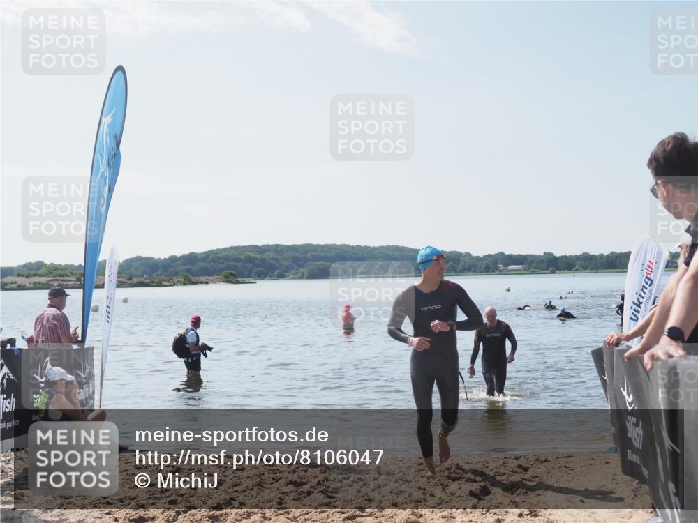 22.06.2025 - Viking Triathlon MichiJ http://msf.ph/oto/8106047 22.06.2025 10:51:42 Schwimmen 292, 422 meine-sportfotos.de