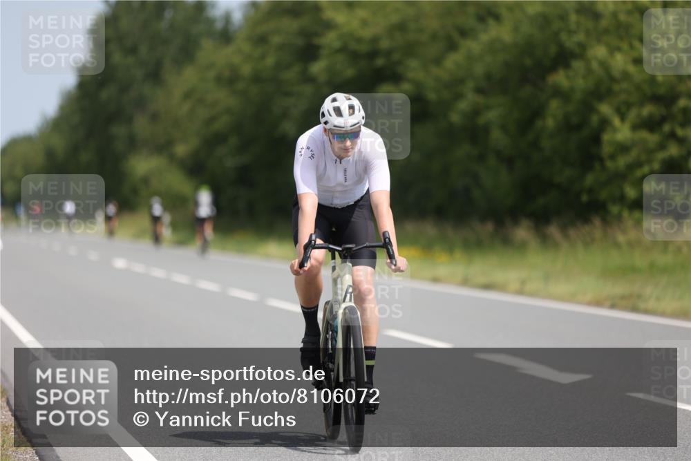 22.06.2025 - Viking Triathlon Yannick Fuchs http://msf.ph/oto/8106072 22.06.2025 12:11:13 Radfahren 206, 529, 603, 643, 658 meine-sportfotos.de
