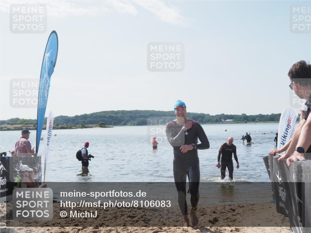 22.06.2025 - Viking Triathlon MichiJ http://msf.ph/oto/8106083 22.06.2025 10:51:43 Schwimmen 292, 422 meine-sportfotos.de