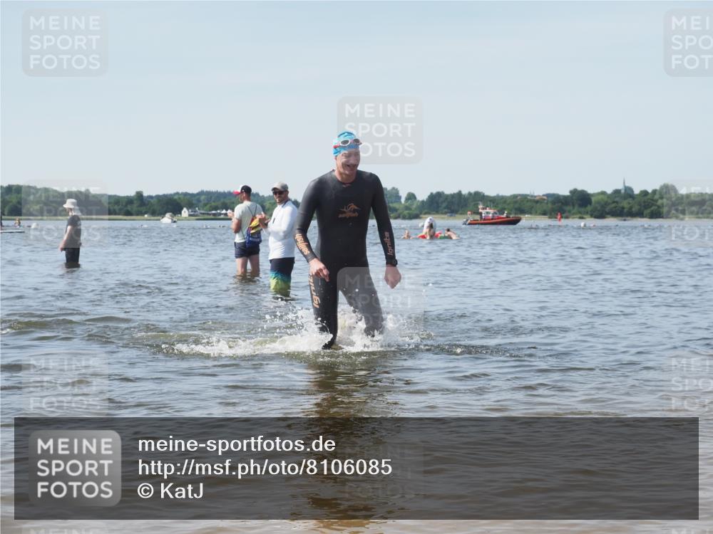 22.06.2025 - Viking Triathlon KatJ http://msf.ph/oto/8106085 22.06.2025 10:37:02 Schwimmen 331, 355, 388, 454, 500, 513 meine-sportfotos.de