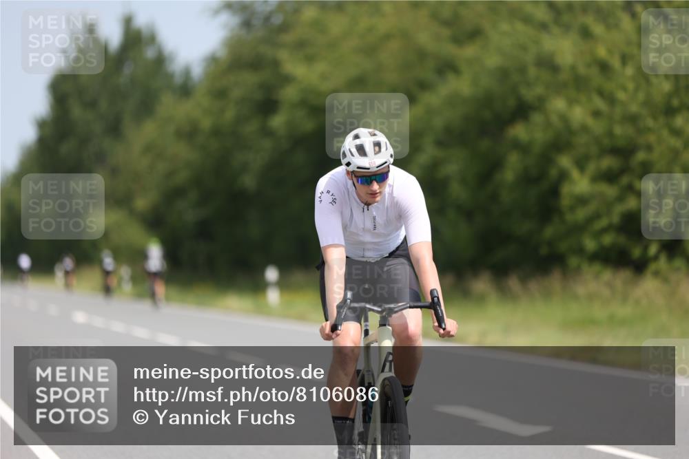 22.06.2025 - Viking Triathlon Yannick Fuchs http://msf.ph/oto/8106086 22.06.2025 12:11:13 Radfahren 206, 529, 603, 643, 658 meine-sportfotos.de
