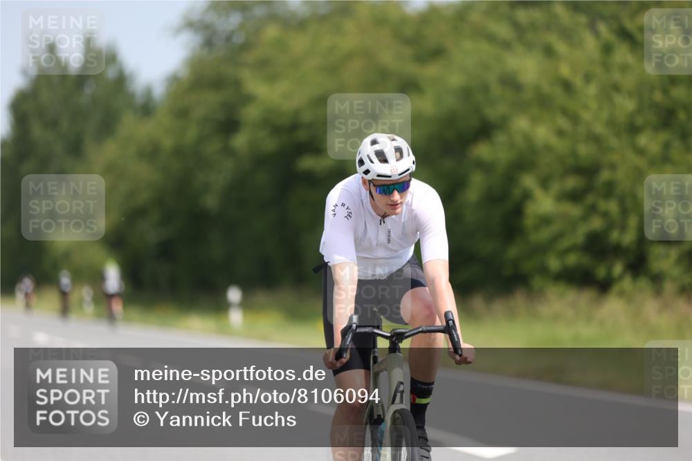 22.06.2025 - Viking Triathlon Yannick Fuchs http://msf.ph/oto/8106094 22.06.2025 12:11:14 Radfahren 206, 529, 603, 643, 658 meine-sportfotos.de