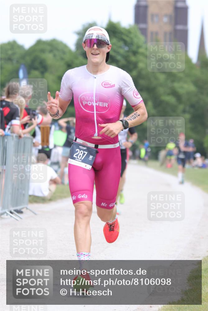 22.06.2025 - Viking Triathlon H.Heesch http://msf.ph/oto/8106098 22.06.2025 14:27:57 Laufen 146, 287, 543 meine-sportfotos.de