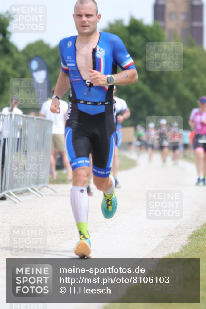 22.06.2025 - Viking Triathlon H.Heesch http://msf.ph/oto/8106103 22.06.2025 13:50:07 Laufen 117, 312, 347, 627 meine-sportfotos.de