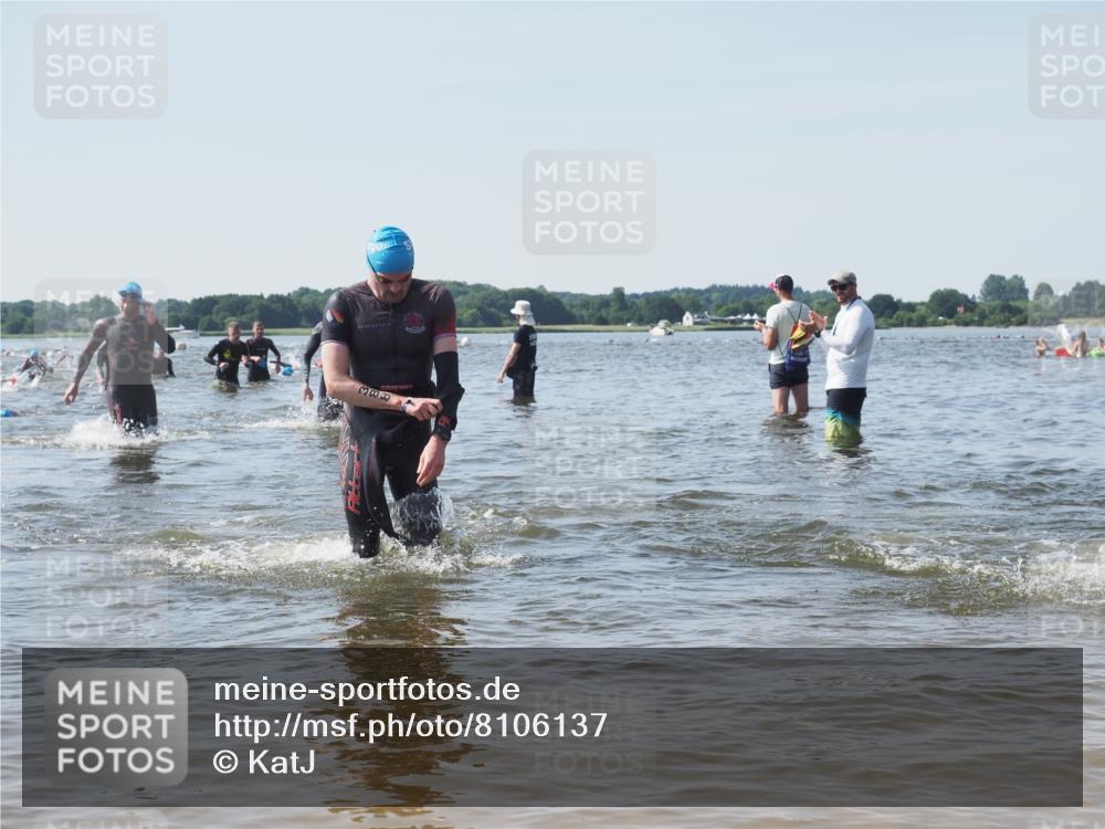 22.06.2025 - Viking Triathlon KatJ http://msf.ph/oto/8106137 22.06.2025 10:37:03 Schwimmen 172, 331, 355, 388, 454, 500, 513 meine-sportfotos.de