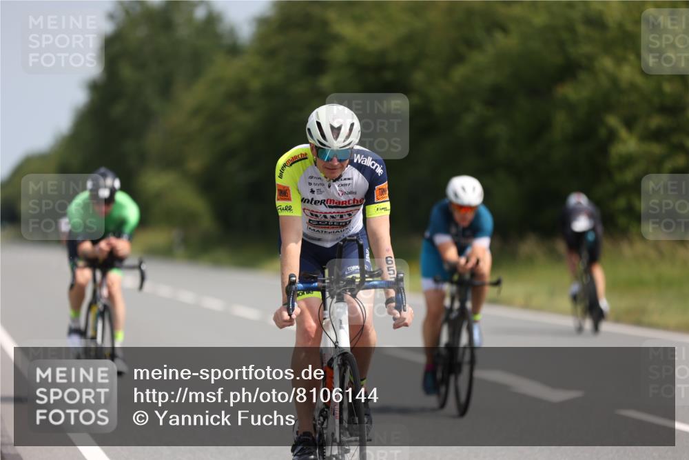 22.06.2025 - Viking Triathlon Yannick Fuchs http://msf.ph/oto/8106144 22.06.2025 11:30:23 Radfahren 99, 268, 275, 324, 505, 530, 655, 657 meine-sportfotos.de