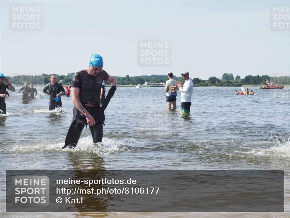 22.06.2025 - Viking Triathlon KatJ http://msf.ph/oto/8106177 22.06.2025 10:37:04 Schwimmen 172, 331, 355, 388, 454, 500, 513, 649 meine-sportfotos.de
